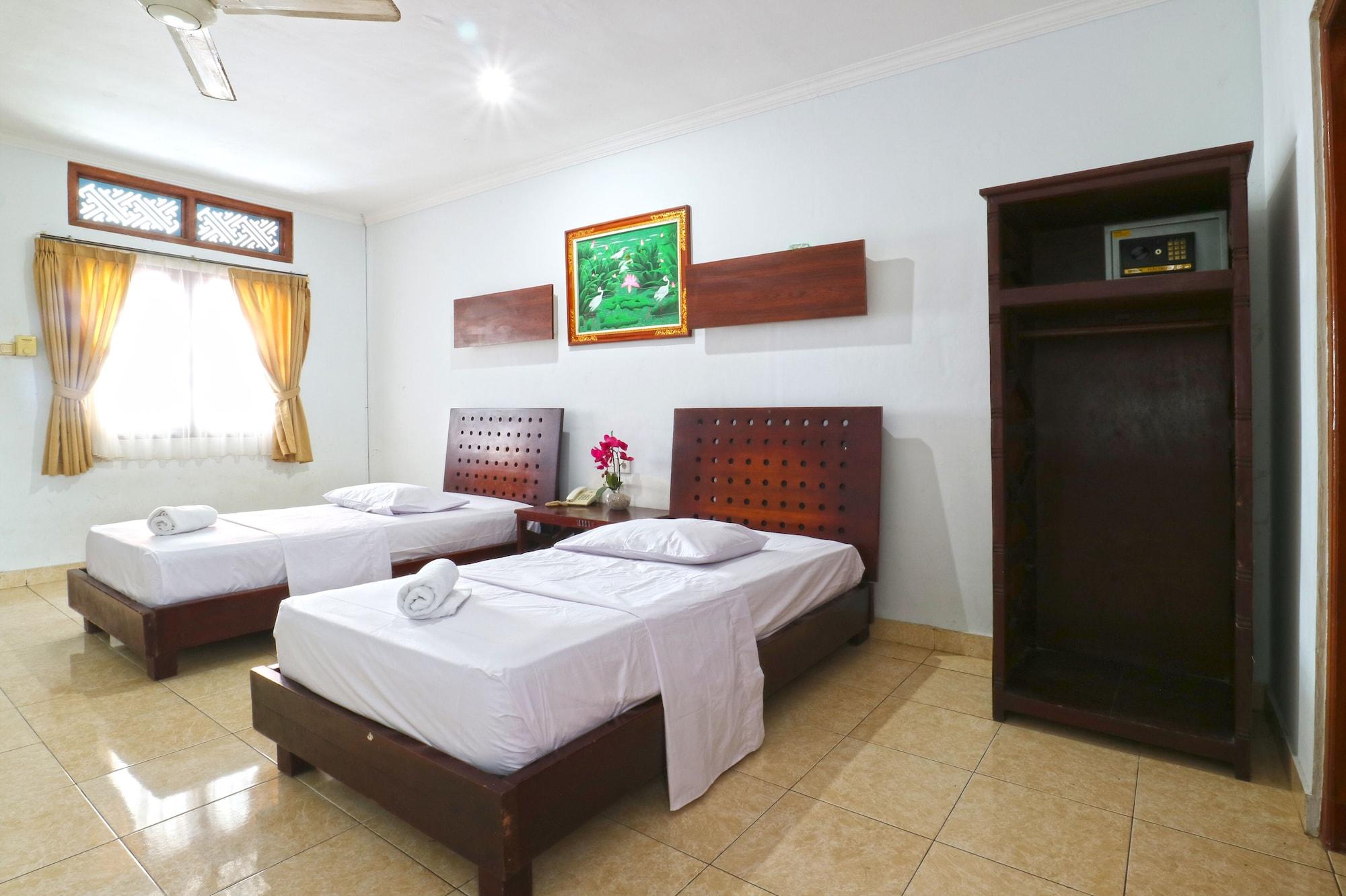 Gemini Star Hotel Кута Экстерьер фото